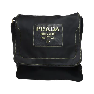 Axelremsväska (Svart) från Prada