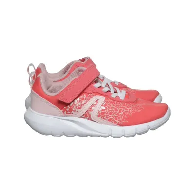 Trainers (Pink, White) from Newfeel