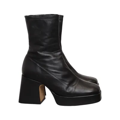 Boots (Svart) från Minelli
