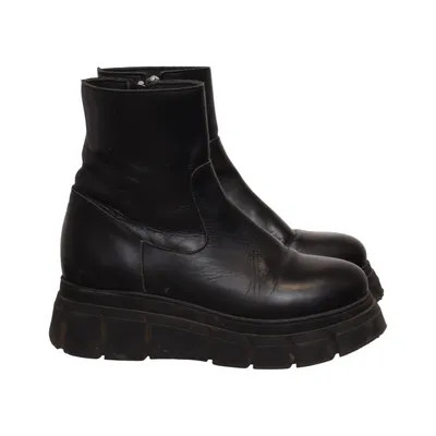 Ankle boots (Altur) from Kaltur