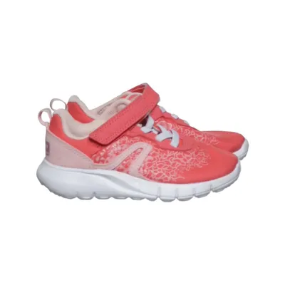 Trainers (Pink) from Newfeel