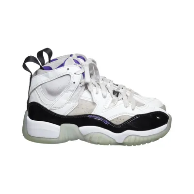 Basketskor (Jumpman Two Trey (GS) "Concord") från Jordan
