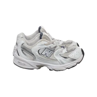 Running shoes (530) from New Balance