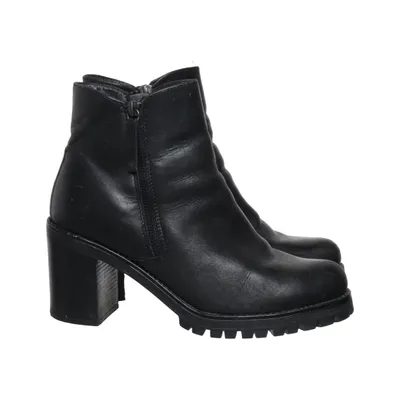 Stiefeletten (Schwarz) von Monki Leder