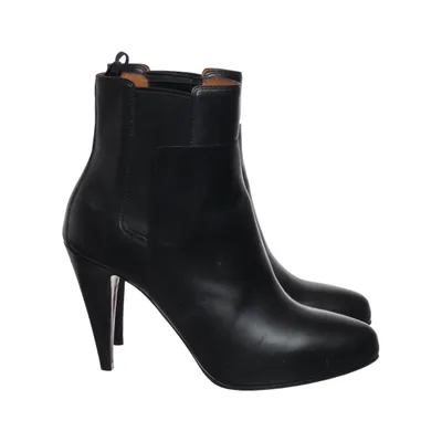 Heeled boots (Black) from Balenciaga Leather