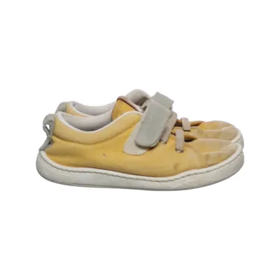 Canvas shoes (Yellow, Gray) from Kavat