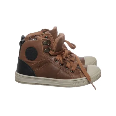Laced boots (Brown) from Braqeez Leather