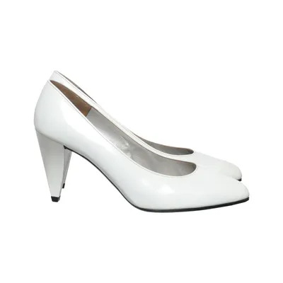 Pumps (Vit) från Charles Jourdan Skinn