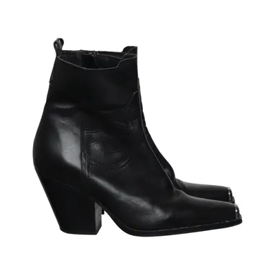Ankle boots (Black) from Sacha
