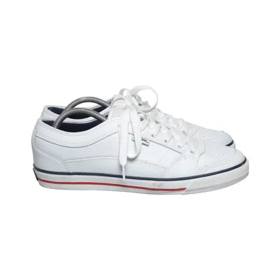 Sneakers (Tb) from Globe Leather