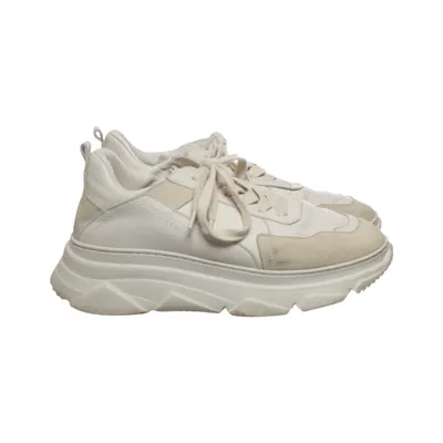 Baskets (Beige) de Copenhagen Studios Cuir