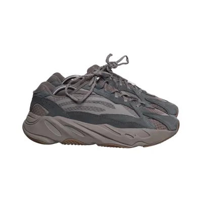 Træningssko (Boost 700 V2 Mauve) fra Adidas x Yeezy