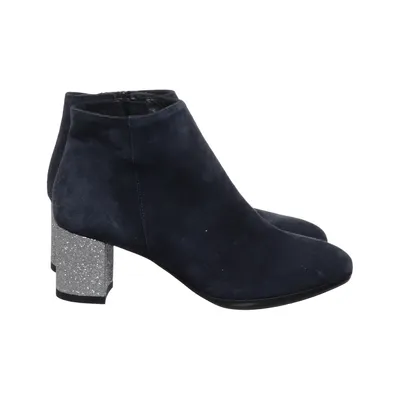 Pumps (Blue, Beige) from Ironi Leather