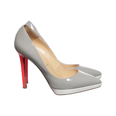 Pumps (Grå, Röd, Vit) från Christian Louboutin