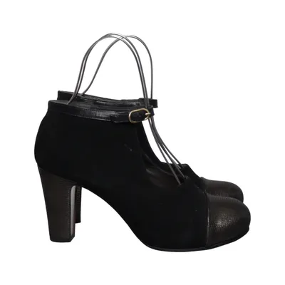 Pumps (Black) from Chie Mihara Leather