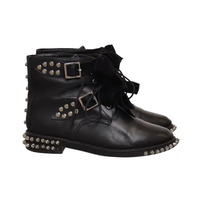 Laced boots (Black) from Yves Saint Laurent Leather