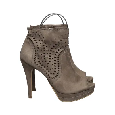 Bottes à talons (Beige) de Starlet Suédine