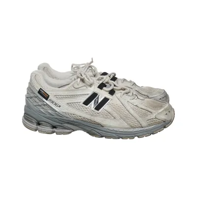 Trainers (1906) from New Balance