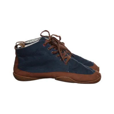 Barefoot shoes (Blue, Brown) from Rewild