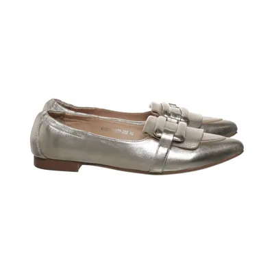Loafers (Gold) from Regarde Le Ciel Leather