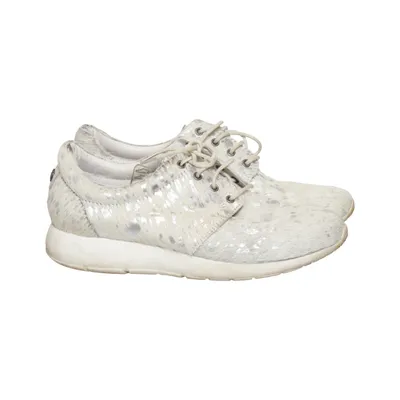 Baskets (Gris, Argent) de Maruti