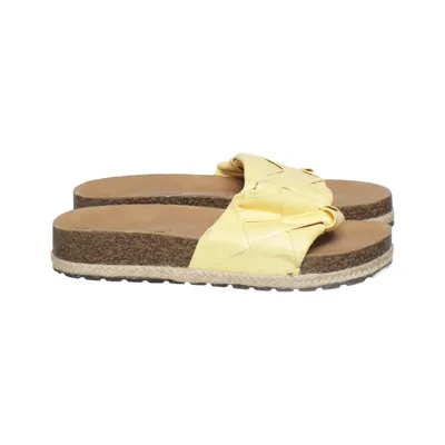 Sandals (Yellow) from Claudia Ghizzani