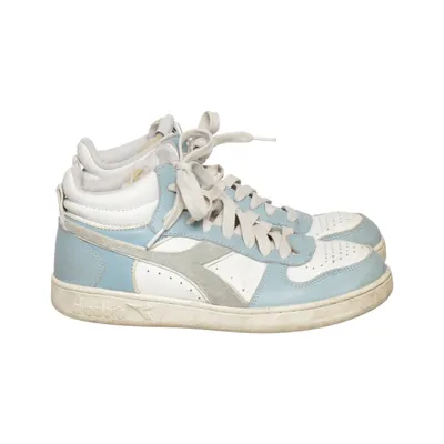 Trainers (Blue, White, Gray) from Diadora