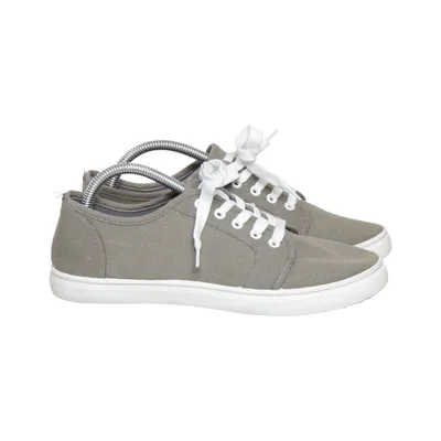 Chaussures en toile (Gris, Blanc) de Infinity