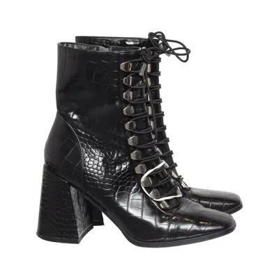 Bottes à talons (Noir) de Z_Code_Z