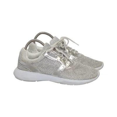Baskets (Argent) de OMG