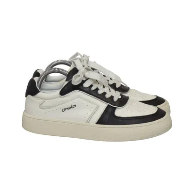 Baskets (Blanc, Noir) de CPNHGN