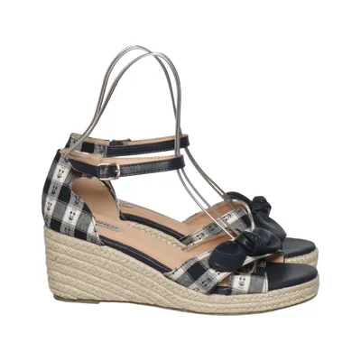 Wedges (White, Multicolored, Blue) from Banned