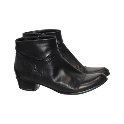 Ankle boots (Black) from Regarde Le Ciel