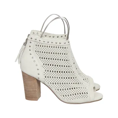 Heeled boots (Beige) from Carmela Leather