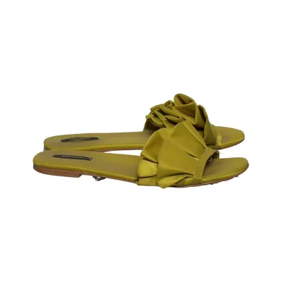 Mules (Vert) de Zara Basic