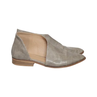 Loafers (Gray) from Catherine Malandrino