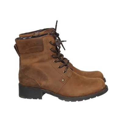 Laced boots (Brown) from Clarks Artisan Leather