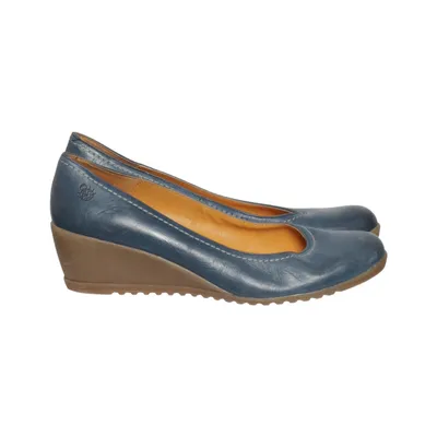 Wedges (Blue) from Yokono Polyurethane