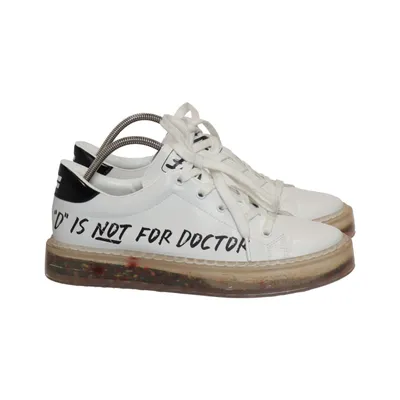 Sneakers (Not For Doctor) van D.Franklin