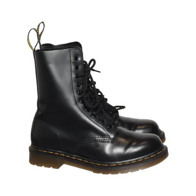 Schnürstiefel (1490) von Dr. Martens