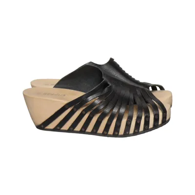 Träskor (Svart, Beige) från Trippen Skinn