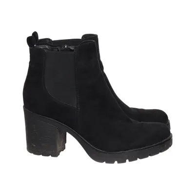 Heeled boots (Black) from Graceland