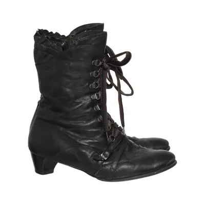 Laced boots (Black) from Think! Leather