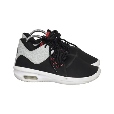 Basketball shoes (Flight Club 91) from Jordan