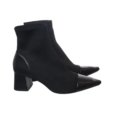 Ankle boots (Black) from Stradivarius