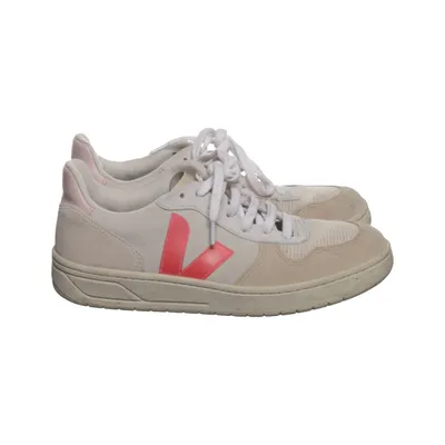 Sneakers (Beige, Pink) from Veja Leather