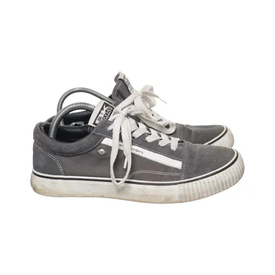 Sneakers (Mack) from British Knights Leather