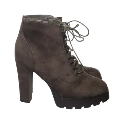 Heeled boots (Green) from Le. Scarpe