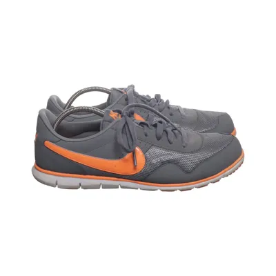 Baskets (Gris, Orange) de Nike