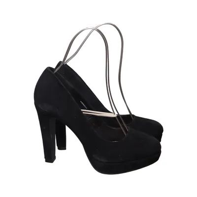 Pumps (Black) from Akira Leather
